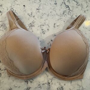 Wacoal Beige/Tan Bra (32G)